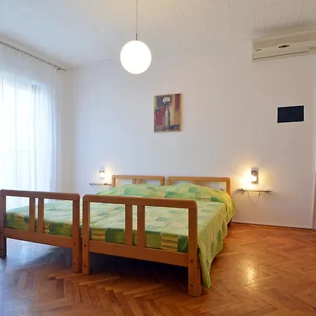 Cukon Apartman *