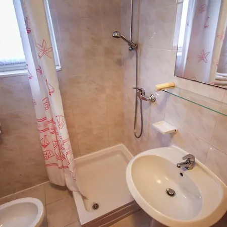 Cukon Apartman