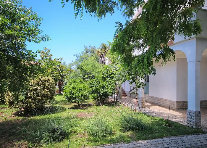 Cukon Apartament *