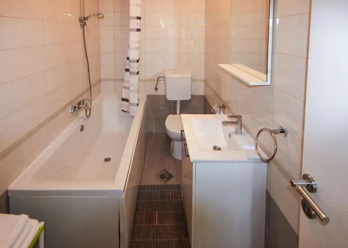 Apartament Cukon *