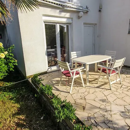 Apartment Cukon *